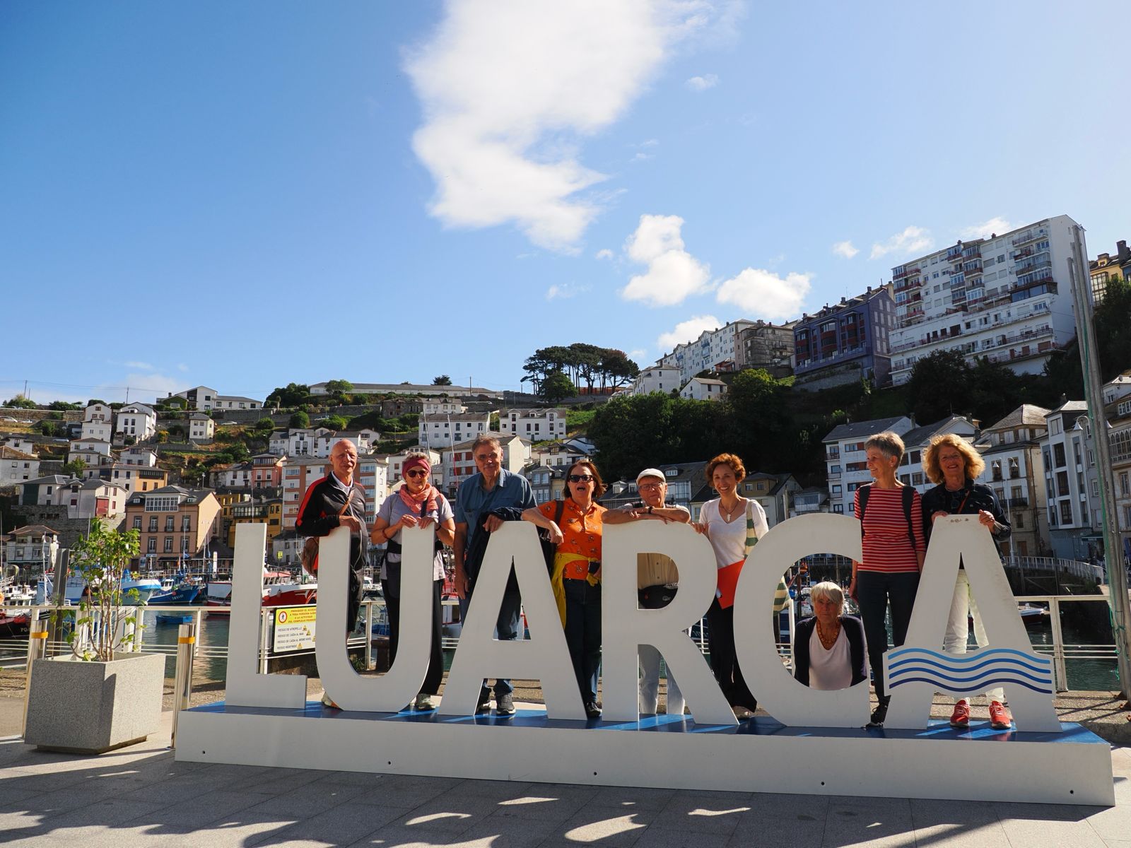 Grupo en las letras de LUARCA